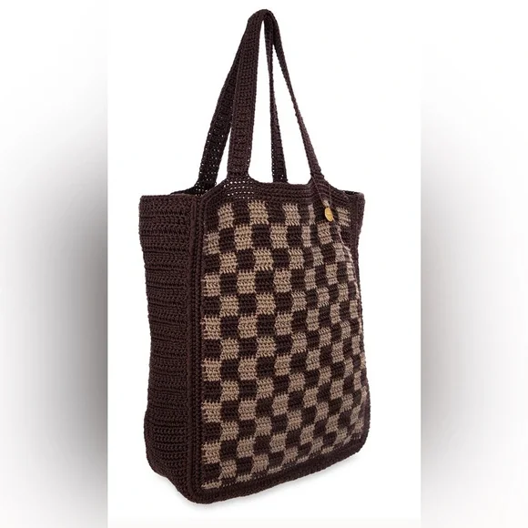 The SakCrochet Chocolate Brown Checker “Lanie” Market Tote 🤎 ♻️